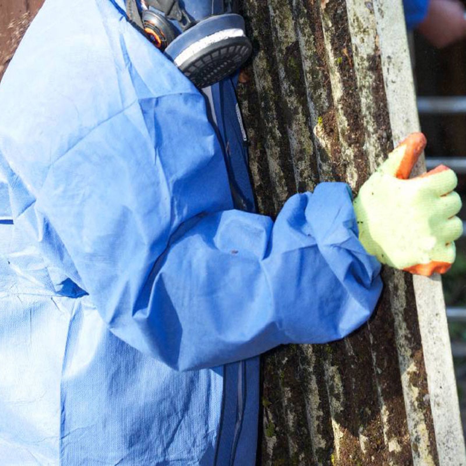 Asbestos Removal in Isleworth: Why choose our team for asbestos removals in Isleworth?