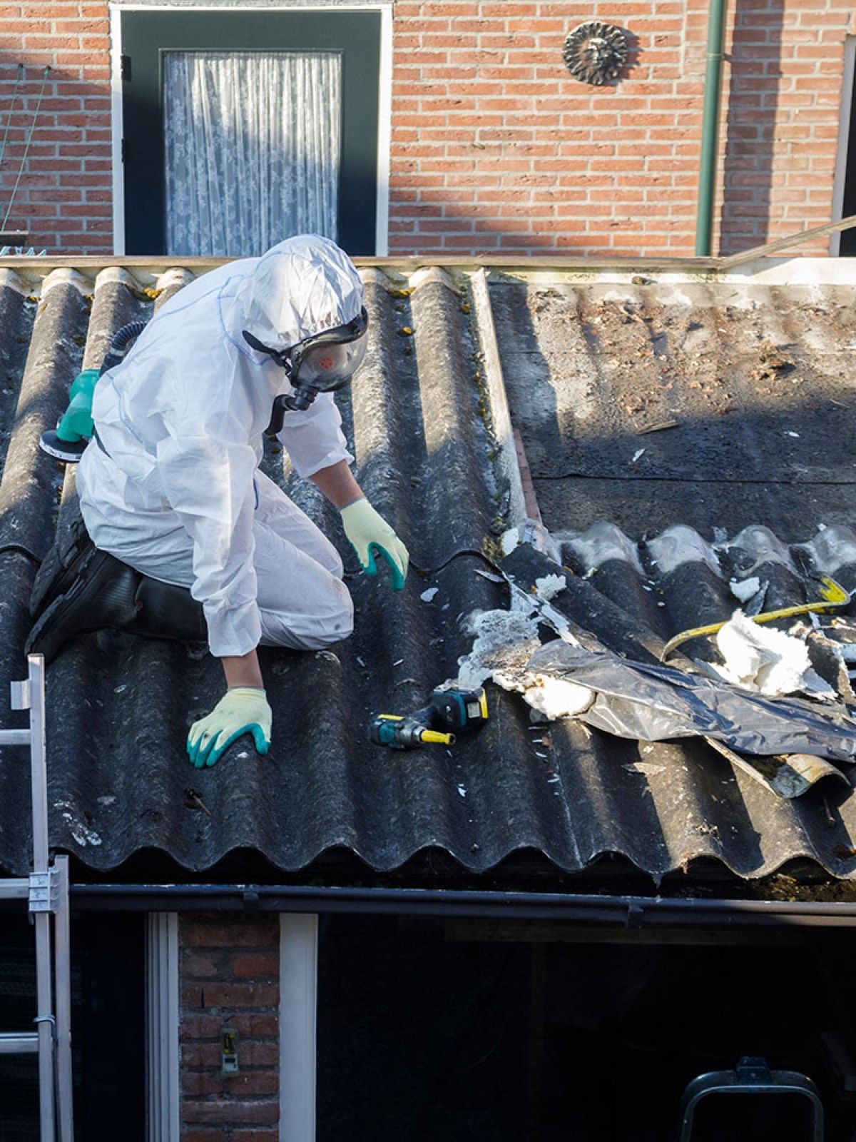 Asbestos Sampling in Banstead: Sampling Or A Full Survey For Your House